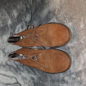 Kenneth Cole Reaction Camel Brown Carlino Chukka Boots.  Size 10.